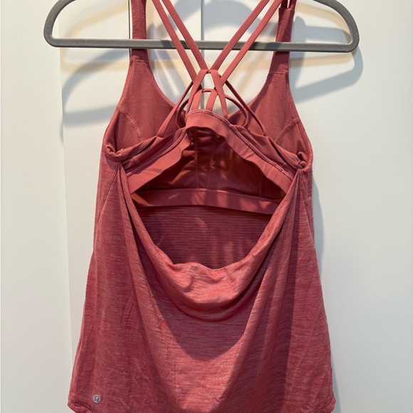 Lululemon Moment to movement 2 in 1 Tank Top color cherry size 6 - Picture 5 of 7